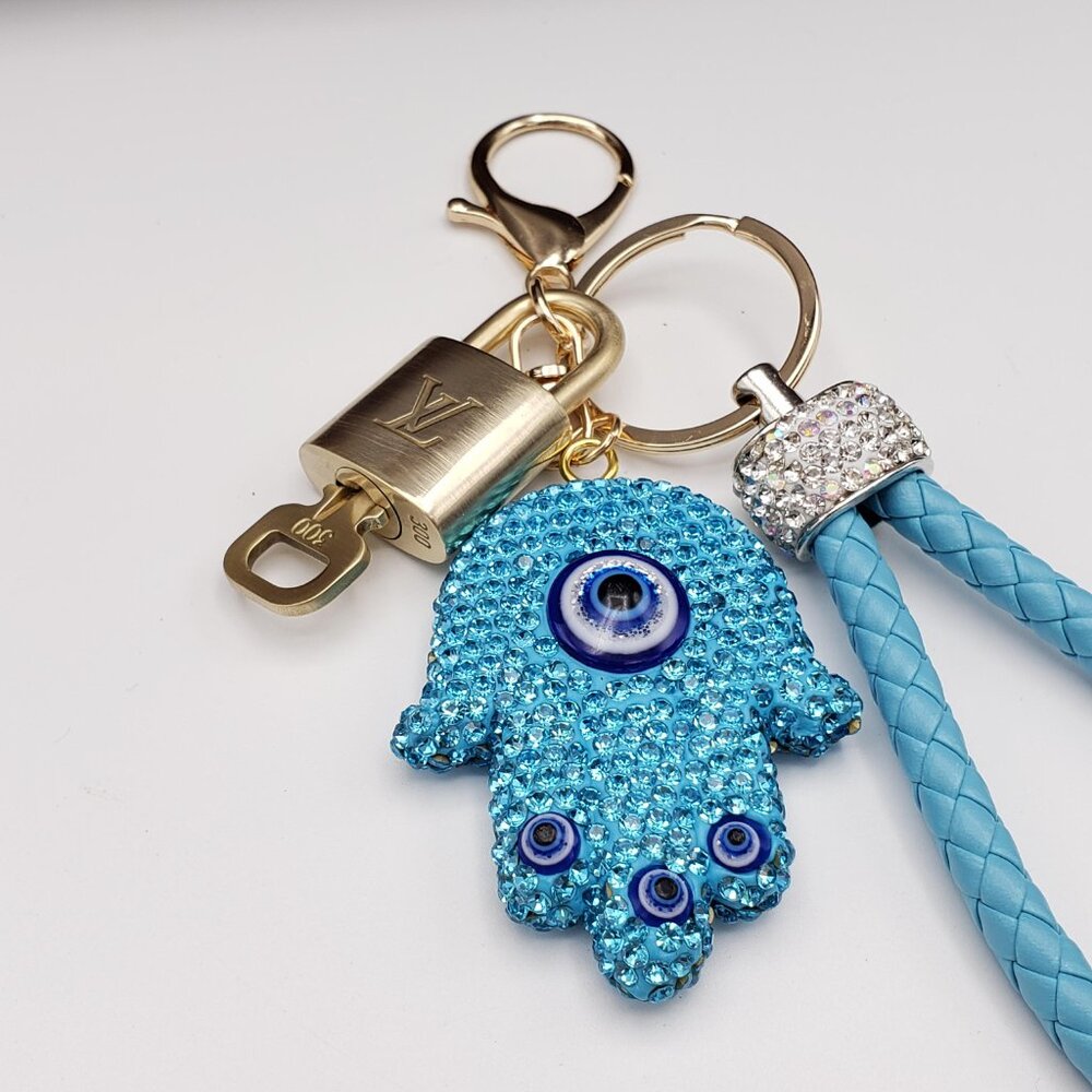Authentic Louis Vuitton Gold Lock 🔒 Keychain Bag Unbranded Evil Eye Charm LV - Picture 6 of 13